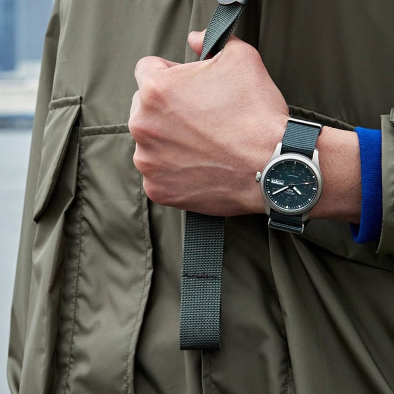 Reloj SEIKO 5 Sport Field Series Grey SRPG31K1