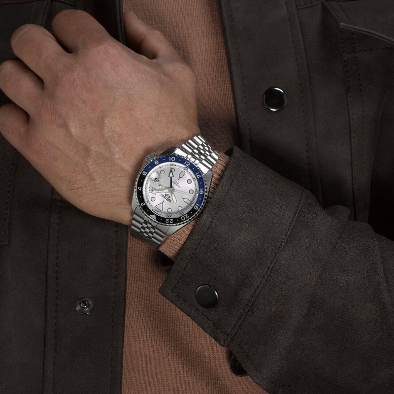 Reloj SEIKO 5 Sport GMT Blanco SSK033K1