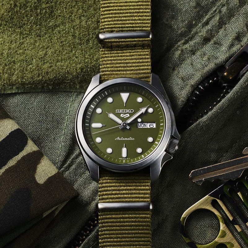 Reloj SEIKO 5 Sport Verde SRPE65K1