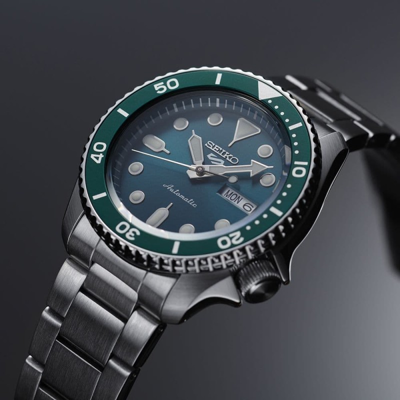 Reloj SEIKO 5 Sport Verde/Plata SRPD61K1